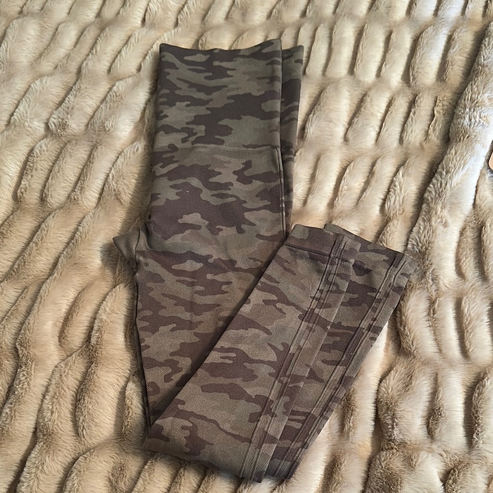 SPANX Camouflage Leggings
